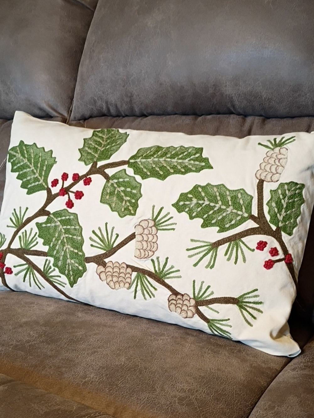 Embroidered Holiday Pinecone Pillow - Cream & Green